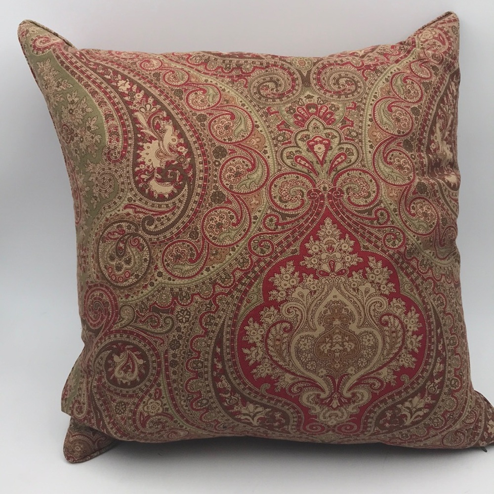 NWOT Lauren Ralph Lauren Decorative Paisley Accent Pillow
